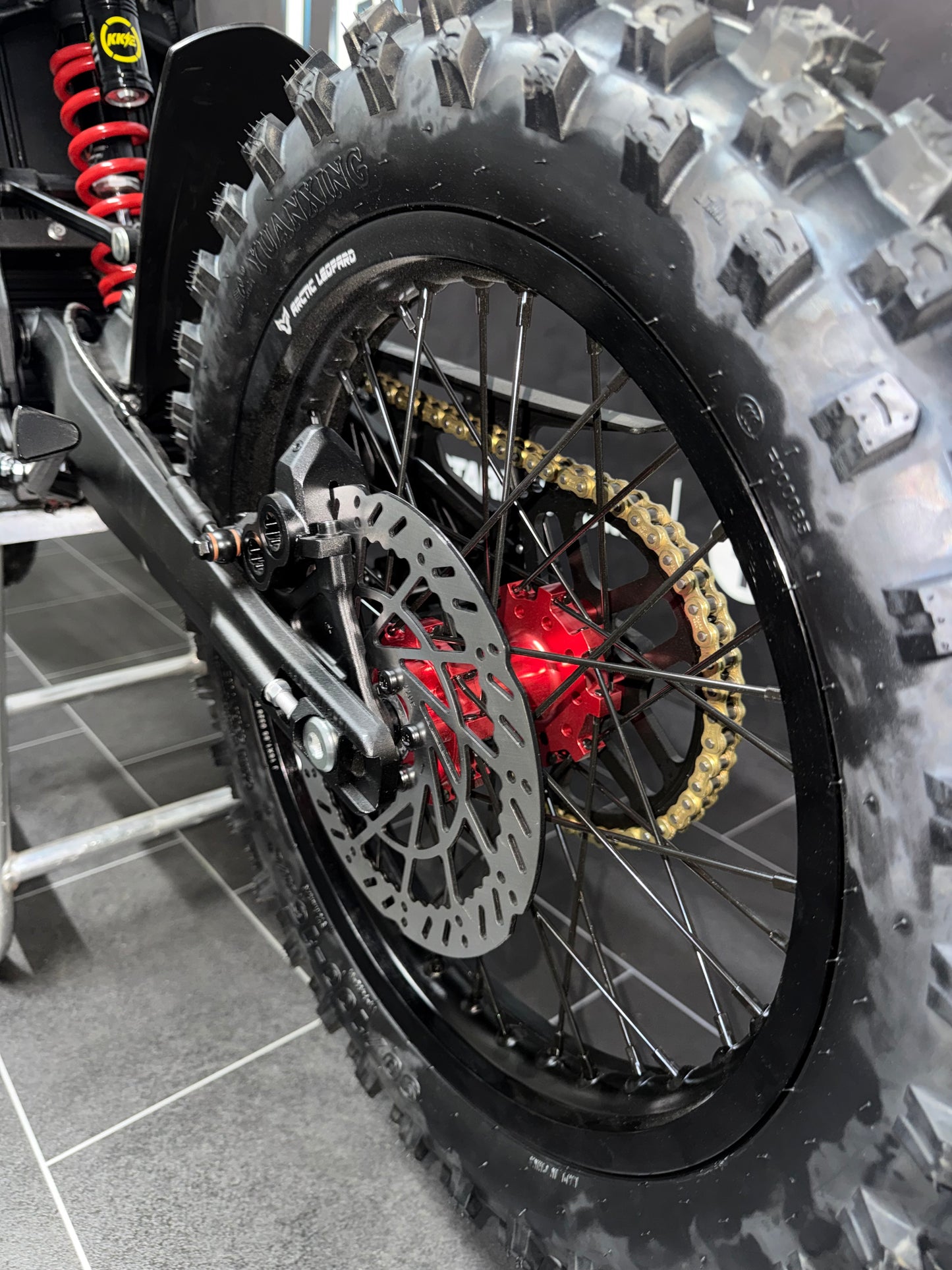 Arctic Leopard XE PRO S 74V 60AH 20KW
