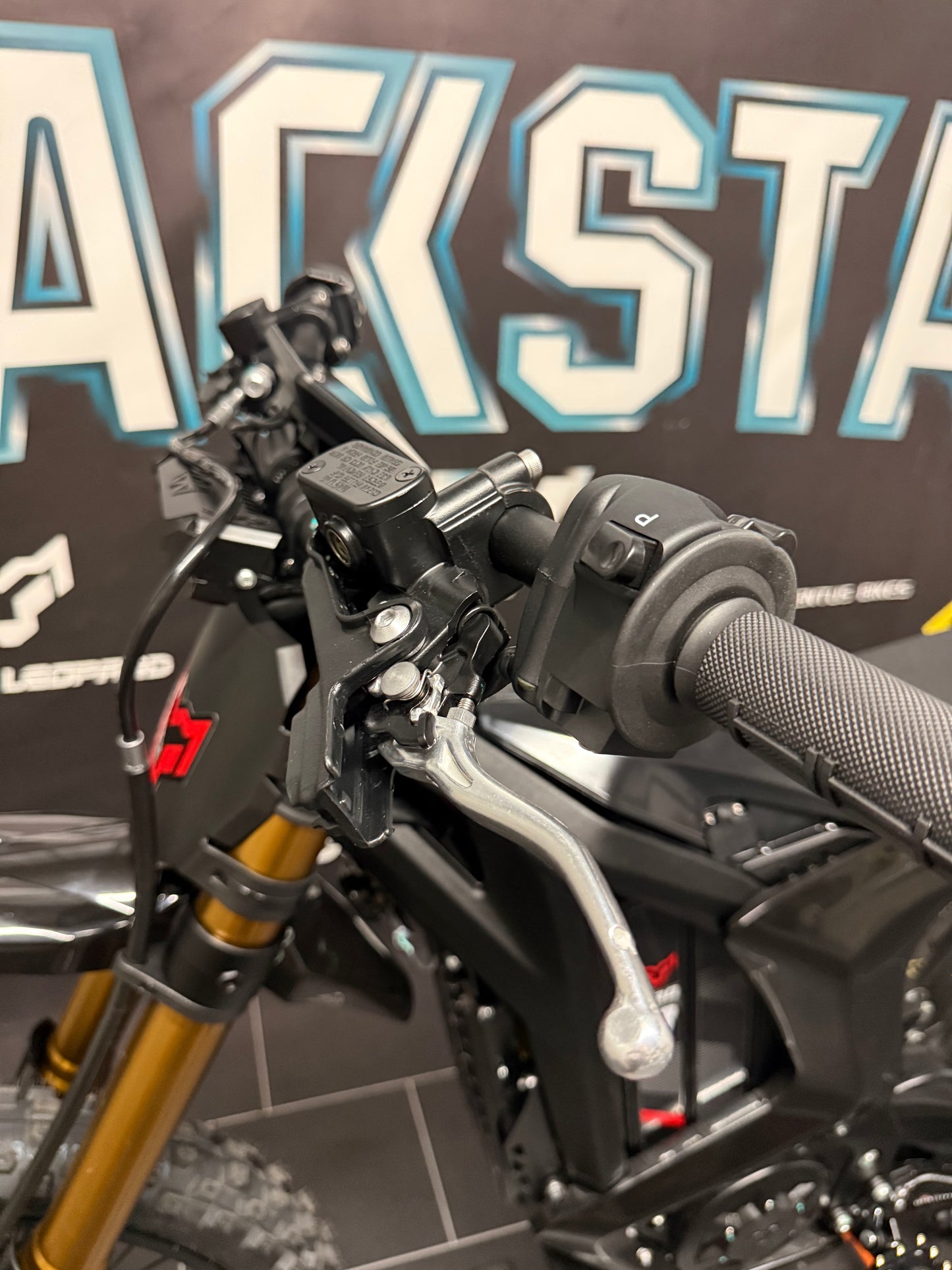 Arctic Leopard XE PRO R 74v 26.5kw 60ah