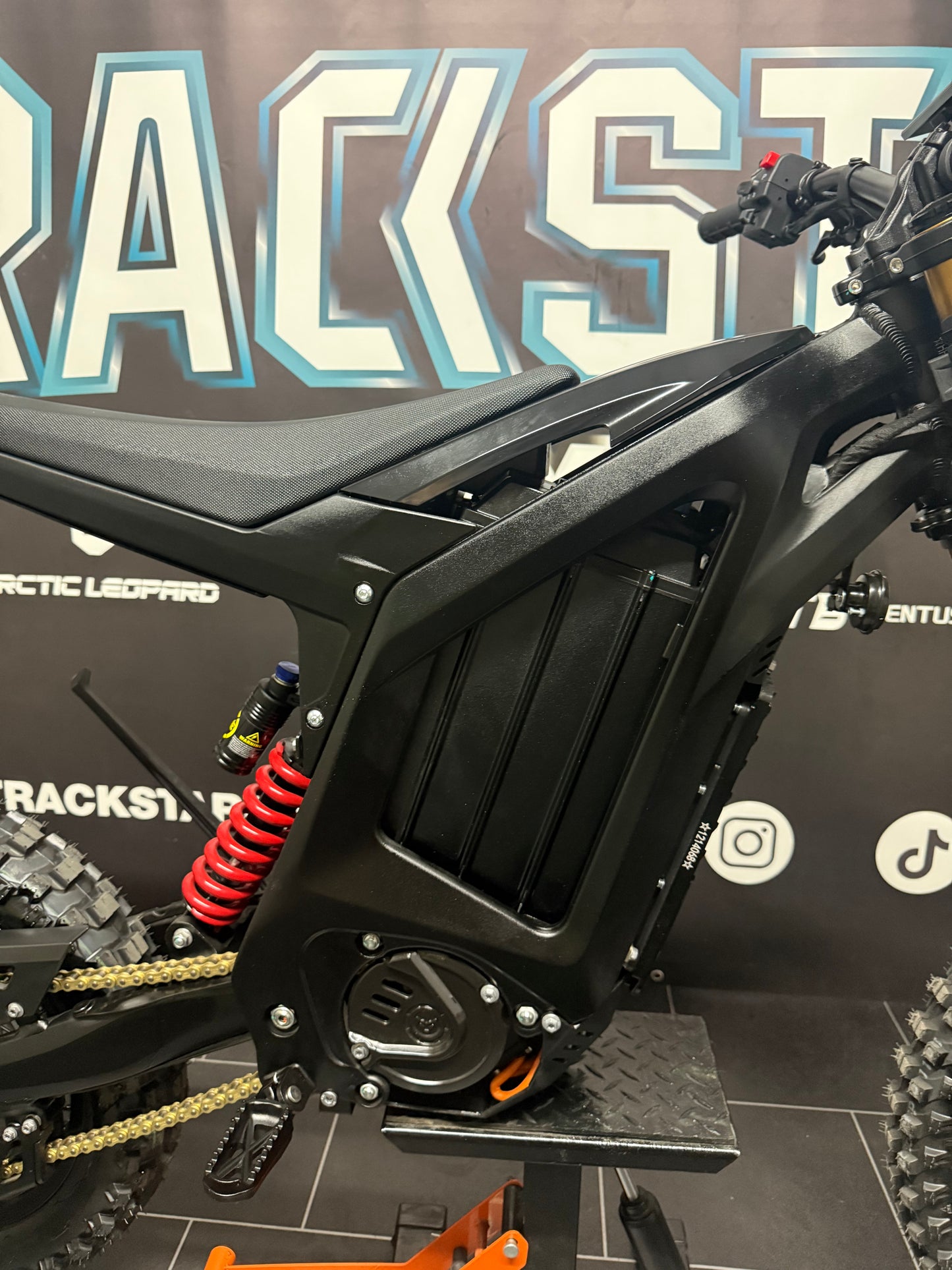 Arctic Leopard XF 72V 35AH 12KW 14-17”