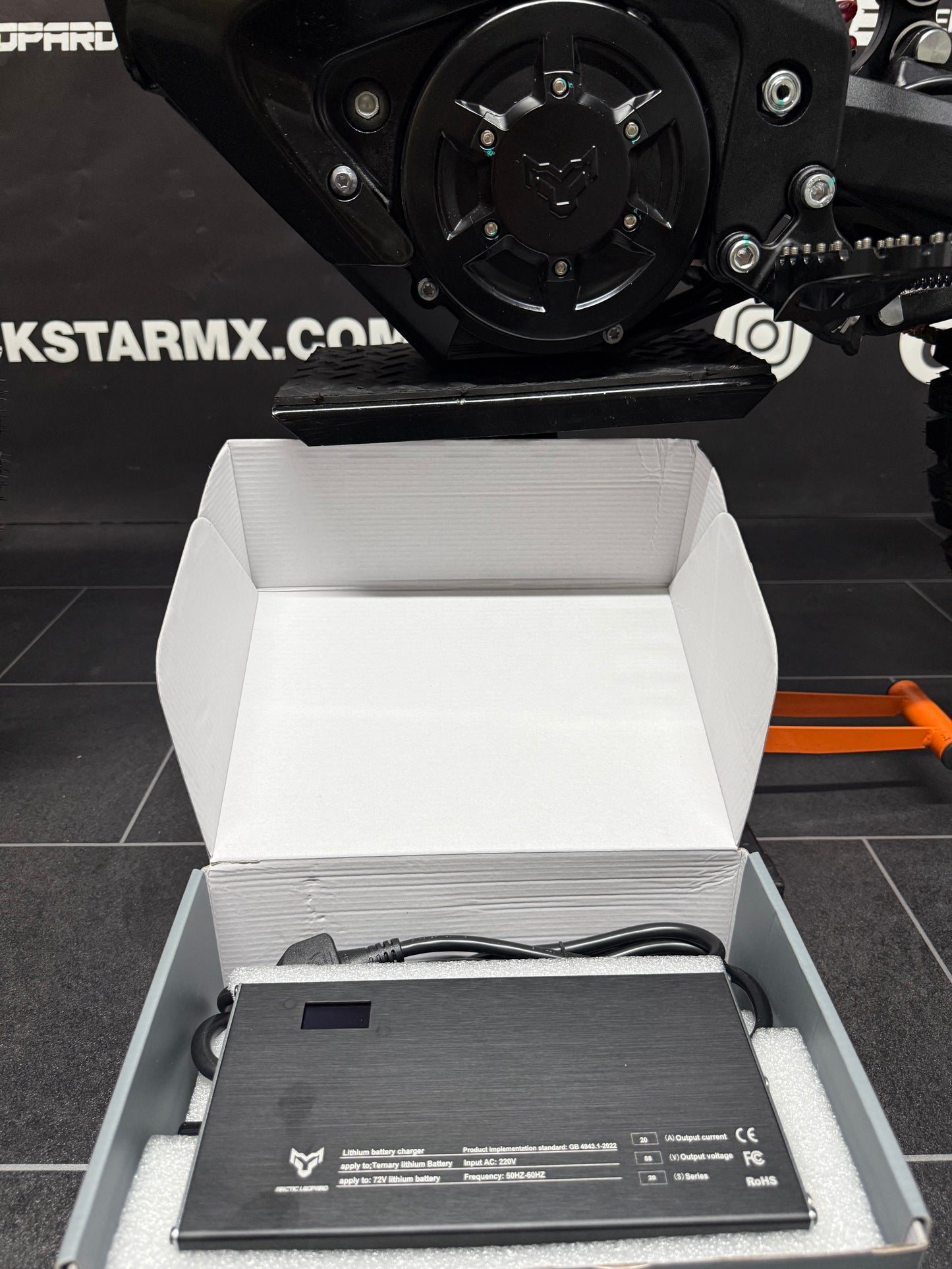 Arctic Leopard XE PRO R 74v 26.5kw 60ah