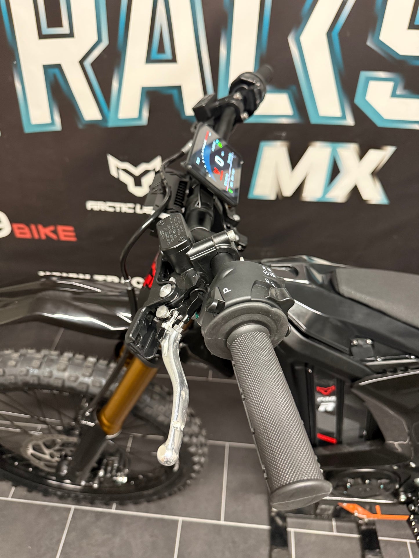 Arctic Leopard XE PRO R 74v 26.5kw 60ah