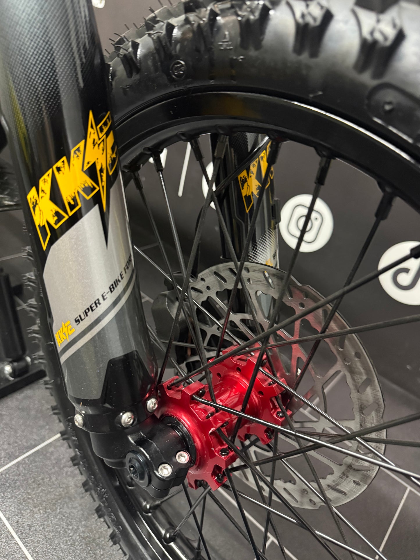 Arctic Leopard XF 72V 35AH 12KW 14-17”